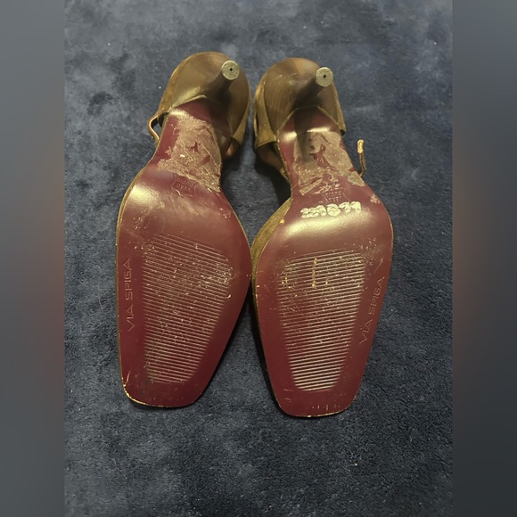 Vía Spiga T-strap Mary Jane pumps - Picture 4 of 5